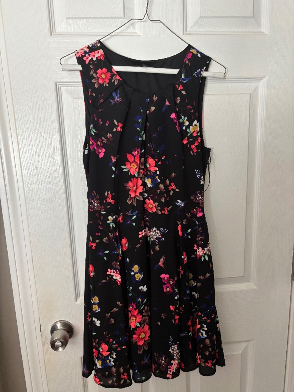 Black Floral Fit & Flare Dress by Express – Size 8